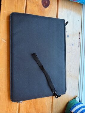 Beis Black Laptop Sleeve with Wrist Strap